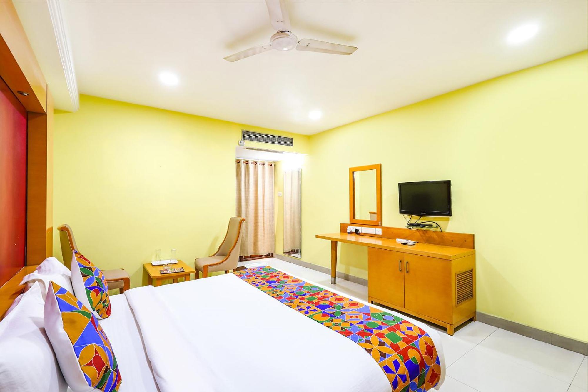 Fabhotel Prime Mahalaya Residency - Nr Chennai International Airport Exterior photo