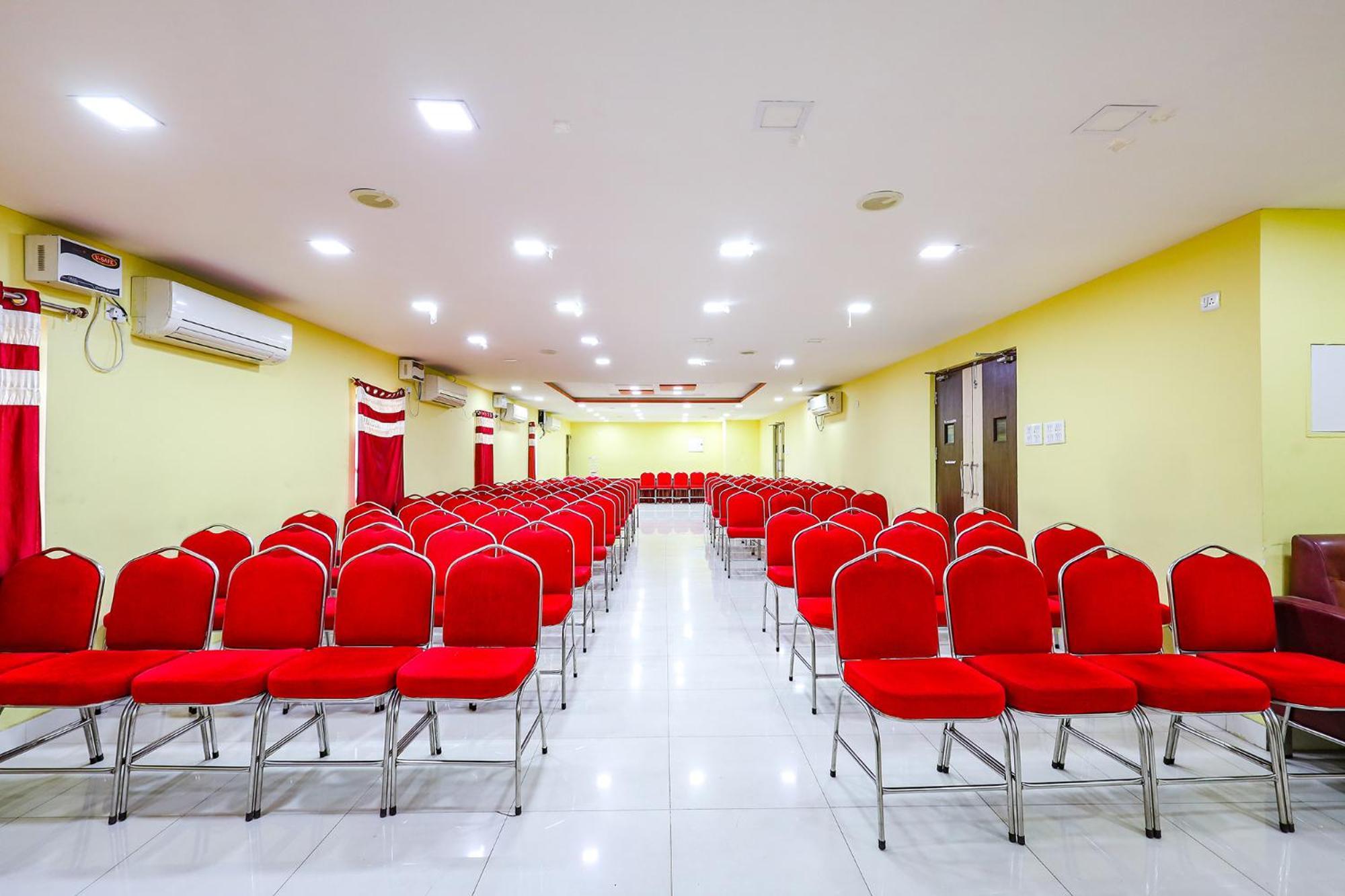 Fabhotel Prime Mahalaya Residency - Nr Chennai International Airport Exterior photo